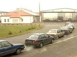 Російські митники не братимуть грошей з автомобілістів Російські митники не братимуть грошей з автомобілістів