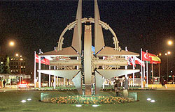 В сенат США внесений законопроект про вступ України в НАТО В сенат США внесений законопроект про вступ України в НАТО