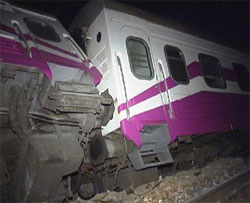 МВС оперативно знайшла диверсантів. Стрілочниками виявились чергова та електрик МВС оперативно знайшла диверсантів. Стрілочниками виявились чергова та електрик