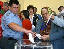 НУ-НС попереджає: традиційний лохотрон не пройде, усі фальсифікатори сядуть НУ-НС попереджає: традиційний лохотрон не пройде, усі фальсифікатори сядуть