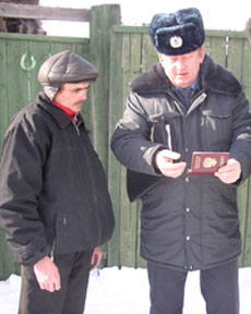 Росія уважніше пильнуватиме за приїжджими українцями. Тепер всіх обліковуватимуть і реєструватимуть Росія уважніше пильнуватиме за приїжджими українцями. Тепер всіх обліковуватимуть і реєструватимуть