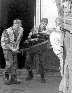 Азаров каже, що закрити шахту Зв'ягільського може тільки наука Азаров каже, що закрити шахту Зв'ягільського може тільки наука