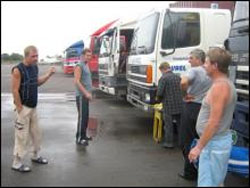 Дальнобійники страйкують. Дістала корупція Дальнобійники страйкують. Дістала корупція