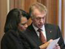 Росія знову починає погрожувати не тільки Україні, а й всьому світові Росія знову починає погрожувати не тільки Україні, а й всьому світові