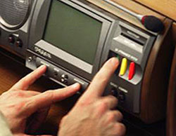 Коаліційні пристрасті. Задля збереження демкоаліції нардепи виконали волю гаранта Коаліційні пристрасті. Задля збереження демкоаліції нардепи виконали волю гаранта