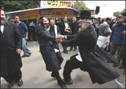 Ізраїль прагне прикупити праведика Нахмана. Хасиди - проти Ізраїль прагне прикупити праведика Нахмана. Хасиди - проти