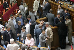 Show must go on! Парламентський “гай-гуй “Антината”, соло: Симоненко-Янукович Show must go on! Парламентський “гай-гуй “Антината”, соло: Симоненко-Янукович