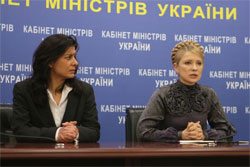 Україна таки отримає транш від МВФ Україна таки отримає транш від МВФ