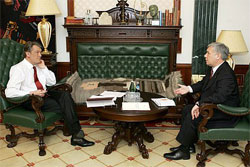 Схема “золотий макарон”. Куди зникають гроші і майно у Міністерстві оборони? Схема “золотий макарон”. Куди зникають гроші і майно у Міністерстві оборони?