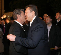 Комсомольці Банкової. У СП сказали:  “Треба!”, у ПР відповіли: “Єсть!”