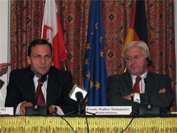 Західні дипломати вболівають за Україну більше, ніж її Президент