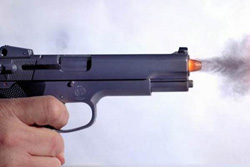 Впіймані на гарячому корупціонери улаштували стрілянину Впіймані на гарячому корупціонери улаштували стрілянину