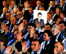 Шкіра невбитого ведмедя. Регіонали заговорили тезами ленінців