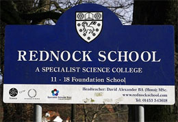 Rednock School в Глостешері (Південно-Західна Англія) Rednock School в Глостешері (Південно-Західна Англія)