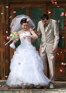 Хочете мати щасливий шлюб - знайдіть молодшу жінку Хочете мати щасливий шлюб - знайдіть молодшу жінку