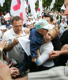 Народ вважає Тимошенко головною в опозиції Народ вважає Тимошенко головною в опозиції