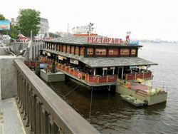 Прократура розслідує, як молода команда Черновецького заробляла на руйнуванні набережної Прократура розслідує, як молода команда Черновецького заробляла на руйнуванні набережної