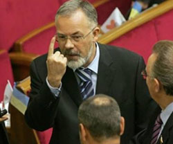 Табачник і Семиноженко позмагаються за вищу освіту