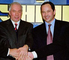 Тігіпко каже, що шедевр економічної думки професіоналів Азарова оприлюднять до понеділка Тігіпко каже, що шедевр економічної думки професіоналів Азарова оприлюднять до понеділка