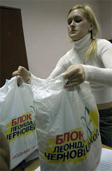 Що отримають громадяни, проголосувавши за гречку - наочно продемонстрував мер столиці