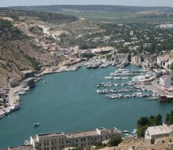 З панського плеча. Єжель задарма віддав землі Міноборони у Балаклаві