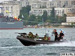 Російські адмірали вже вважають Крим своєю територією Російські адмірали вже вважають Крим своєю територією