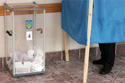 Чи будуть вибори парламенту у березні наступного року? Регіонали коливаються Чи будуть вибори парламенту у березні наступного року? Регіонали коливаються