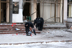 Теракт у Макіївці. Приблизно о 15 годині стався третій вибух Теракт у Макіївці. Приблизно о 15 годині стався третій вибух