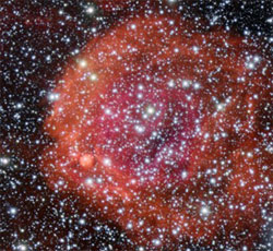 Вчені сфотографували у космосі гігантську зоряну троянду Вчені сфотографували у космосі гігантську зоряну троянду