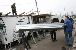 Продавці з боєм відстояли київський авторинок Продавці з боєм відстояли київський авторинок