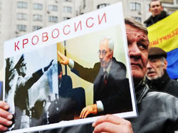 Під стінами парламенту розпочалася акція підприємців Під стінами парламенту розпочалася акція підприємців