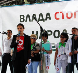 Українці мають навчитися захищати свої права Українці мають навчитися захищати свої права