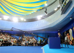 Лохотрон замість прес-конференції Лохотрон замість прес-конференції