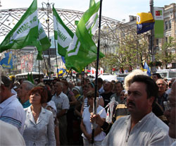 “Свобода” підписала заяву про створення “Комітету опору диктатурі” “Свобода” підписала заяву про створення “Комітету опору диктатурі”