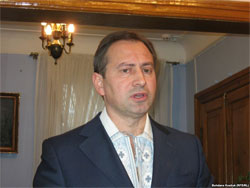 Томенко називає реорганізацію НАК“Нафтогазу” незаконною Томенко називає реорганізацію НАК“Нафтогазу” незаконною