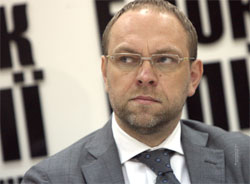 Влада хоче знищити Тимошенко Влада хоче знищити Тимошенко