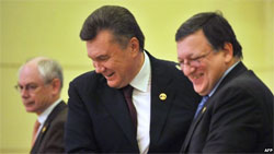 Європейська перспектива України: злодійкувата совкова влада в Європу не поспішає Європейська перспектива України: злодійкувата совкова влада в Європу не поспішає