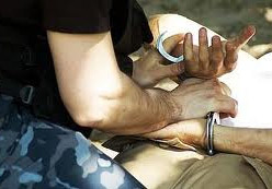 Земляки Януковича взяли в заручники київських пенсіонерів, щоб відібрати їхню квартиру Земляки Януковича взяли в заручники київських пенсіонерів, щоб відібрати їхню квартиру