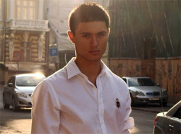 Адам шукає свою “Єву” Адам шукає свою “Єву”