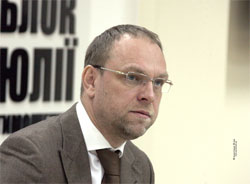 Власенко буде оприлюднювати висновки іноземних лікарів по мірі надходження брехні від влади