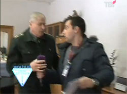 ДУС відсторонило директора резиденції гаранта за рукопашну з журналістами ДУС відсторонило директора резиденції гаранта за рукопашну з журналістами