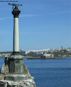 Український підводний човен після 20 років ремонту вийшов у море Український підводний човен після 20 років ремонту вийшов у море