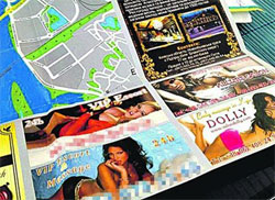 У столичному метро і аеропорту відкрито рекламують проституцію У столичному метро і аеропорту відкрито рекламують проституцію