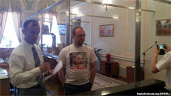 Сьогодні Тимошенко судили без неї Сьогодні Тимошенко судили без неї