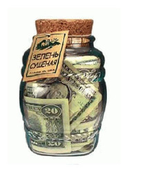 Українці не вірять у “покращення” і масово скуповують іноземну валюту Українці не вірять у “покращення” і масово скуповують іноземну валюту