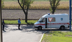 Під час перебування гаранта у Дніпрі, ДАІ не пропускала навіть “швидкі” до хворих Під час перебування гаранта у Дніпрі, ДАІ не пропускала навіть “швидкі” до хворих