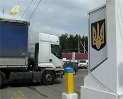 Митниця призупинила розмитнення товарів: почалася кампанія “боротьби з контрабандою” Митниця призупинила розмитнення товарів: почалася кампанія “боротьби з контрабандою”