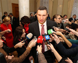 Кличко запевняє, що його фракція зробить все, щоб тушки опинилися поза парламентом