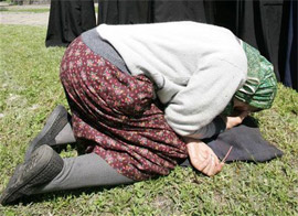 Індекс щастя в українців, православних і аутсайдерів низький і приблизно однаковий Індекс щастя в українців, православних і аутсайдерів низький і приблизно однаковий