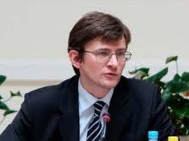 Магера приїхав на 223-ій округ поговорити з главою ОВК про фальсифікації
